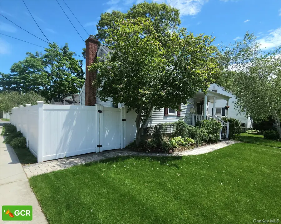 3 Benjamin Avenue, Amityville, NY 11701 - #2