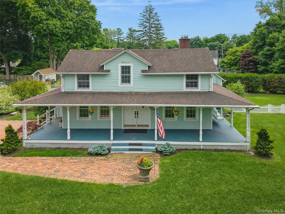 29 Three Sisters Road, Saint James, NY 11780 - #1