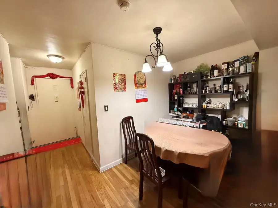 138-70 Elder Avenue #7G, Flushing, NY 11355 - #2