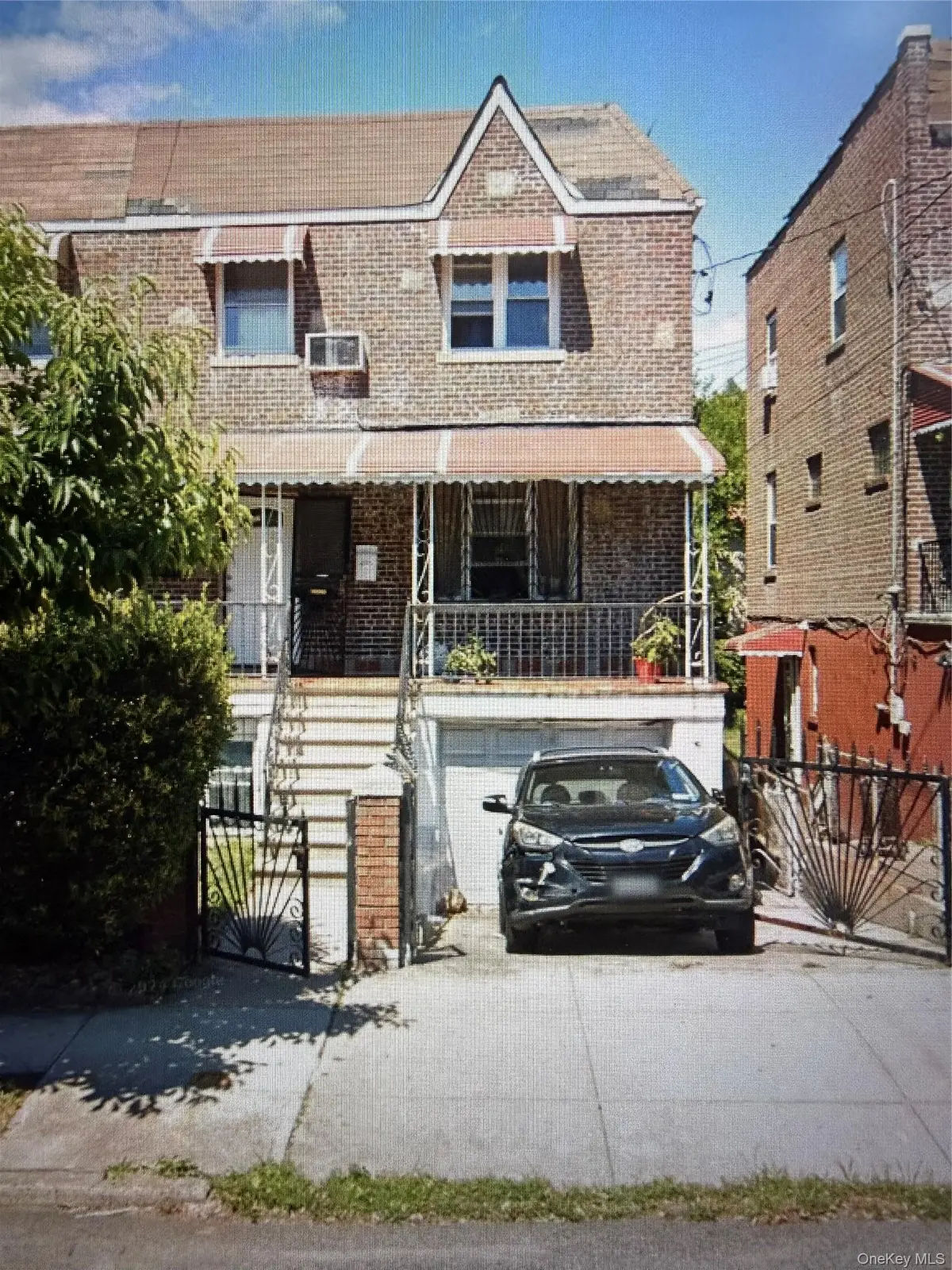 2749 Fish Avenue, Bronx, NY 10469 - #1