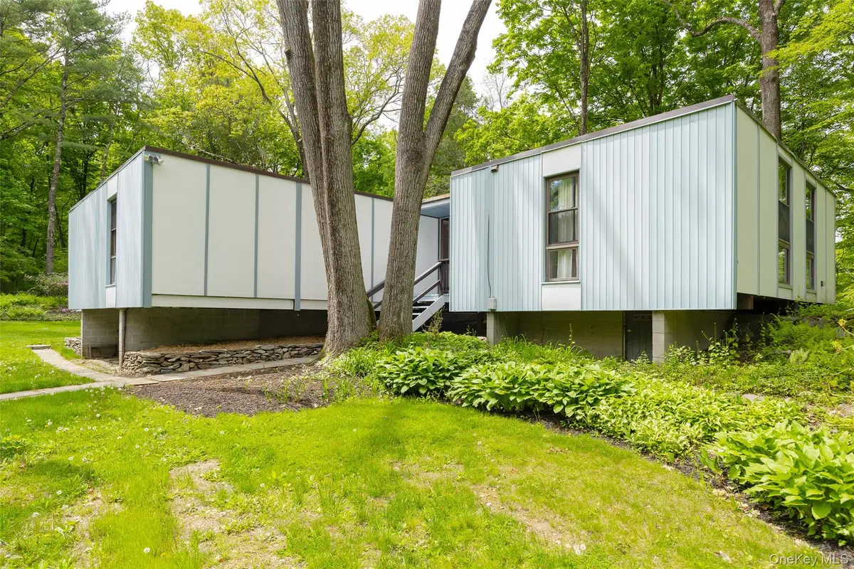 13 Tanhouse Woods Road, Hyde Park, NY 12538 - #1