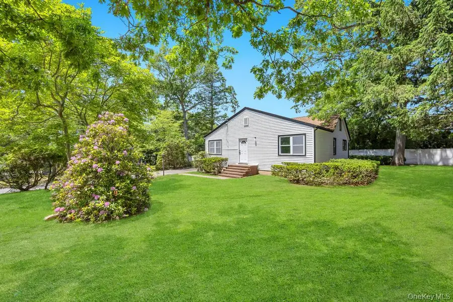 5 Radford Road, Lake Grove, NY 11755 - #2