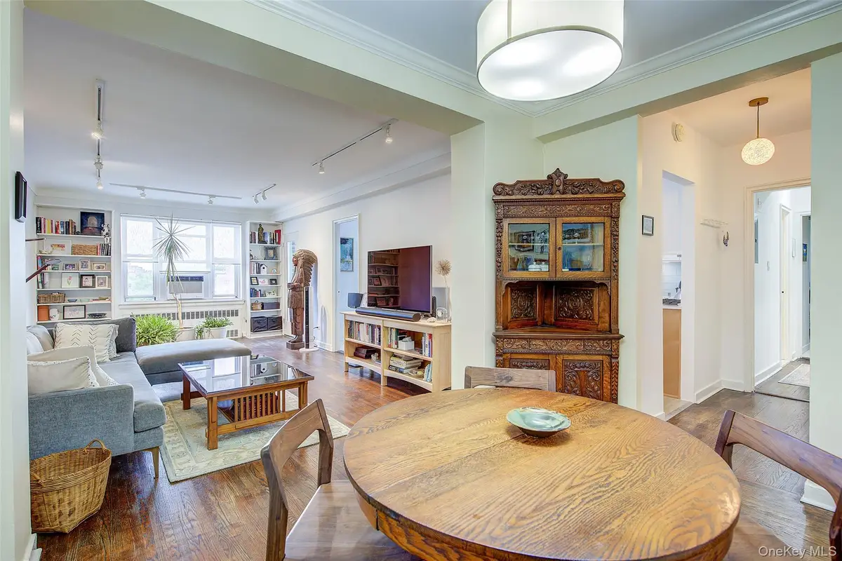 83-33 Austin Street #6C, Kew Gardens, NY 11415 - #1