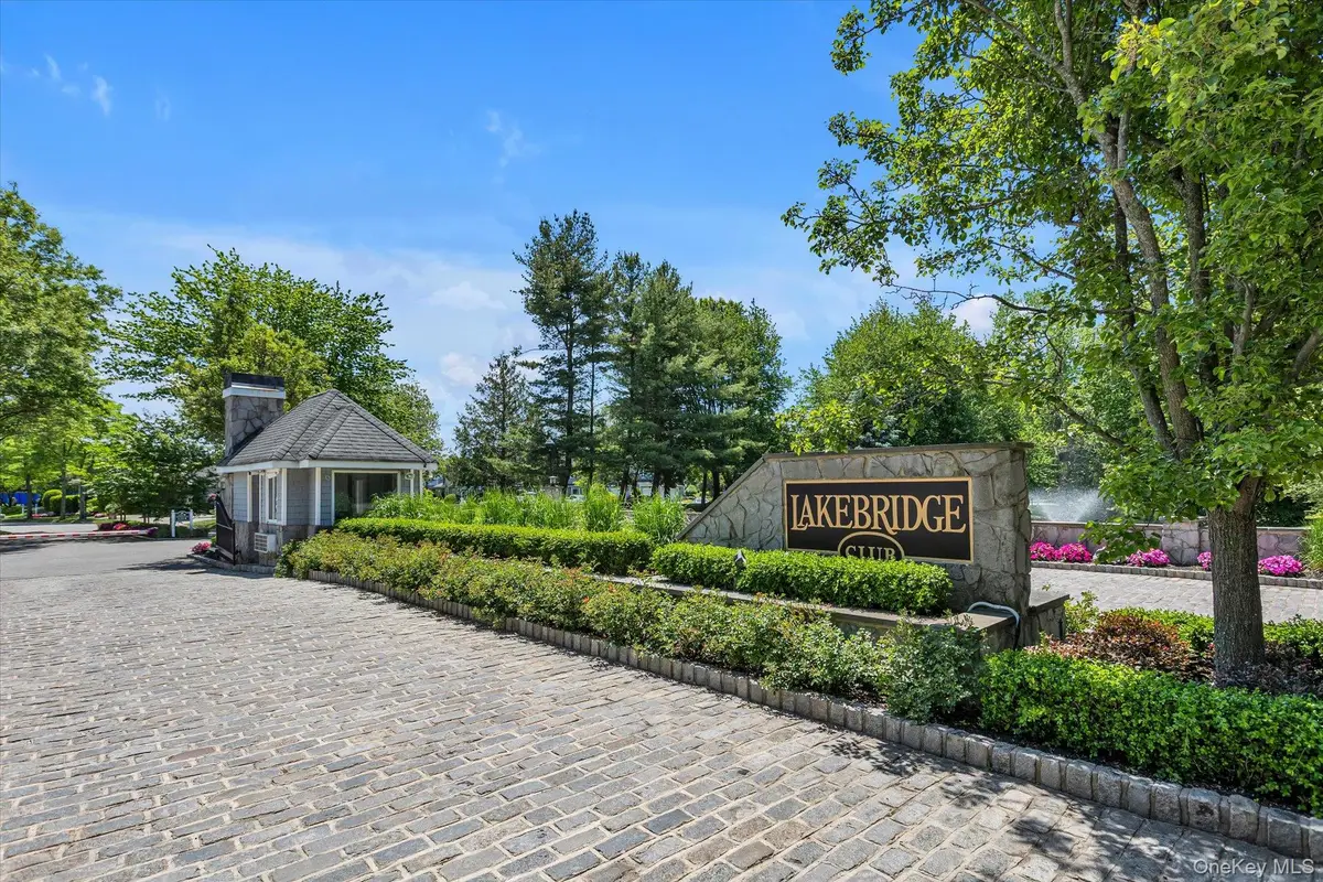 35 Lakebridge Drive S, Kings Park, NY 11754 - #1