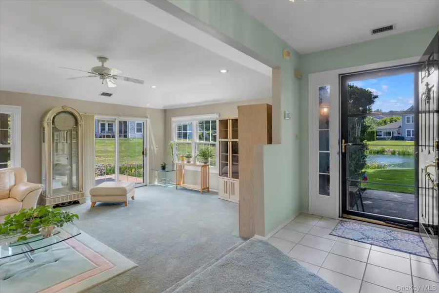 35 Lakebridge Drive S, Kings Park, NY 11754 - #3