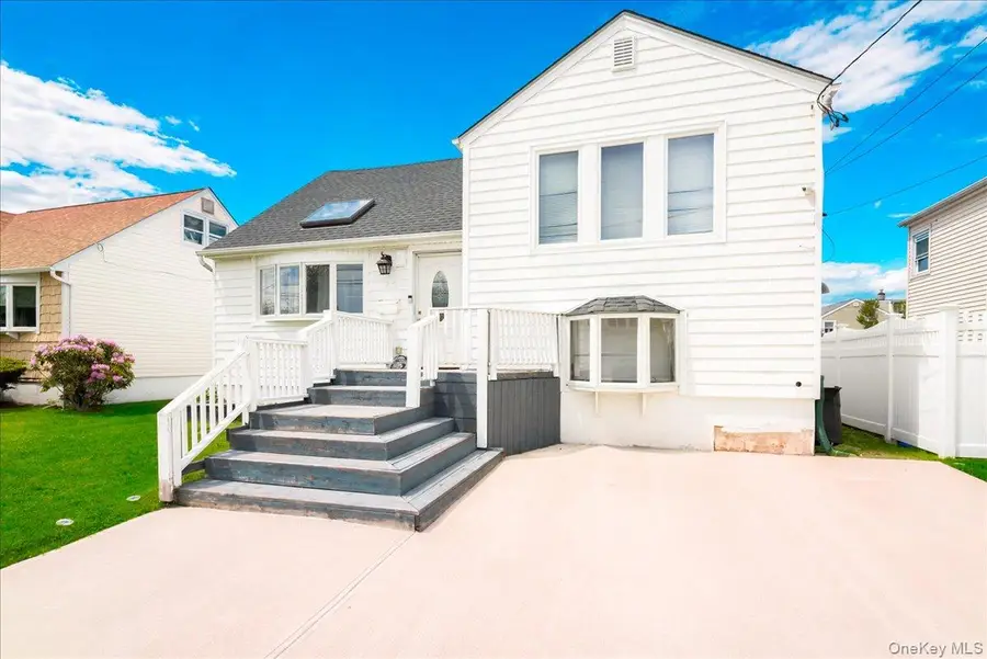 52 Martha Street, Freeport, NY 11520 - #3