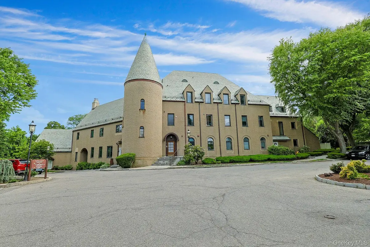 100 Chateau Lane #8, Hawthorne, NY 10532 - #1
