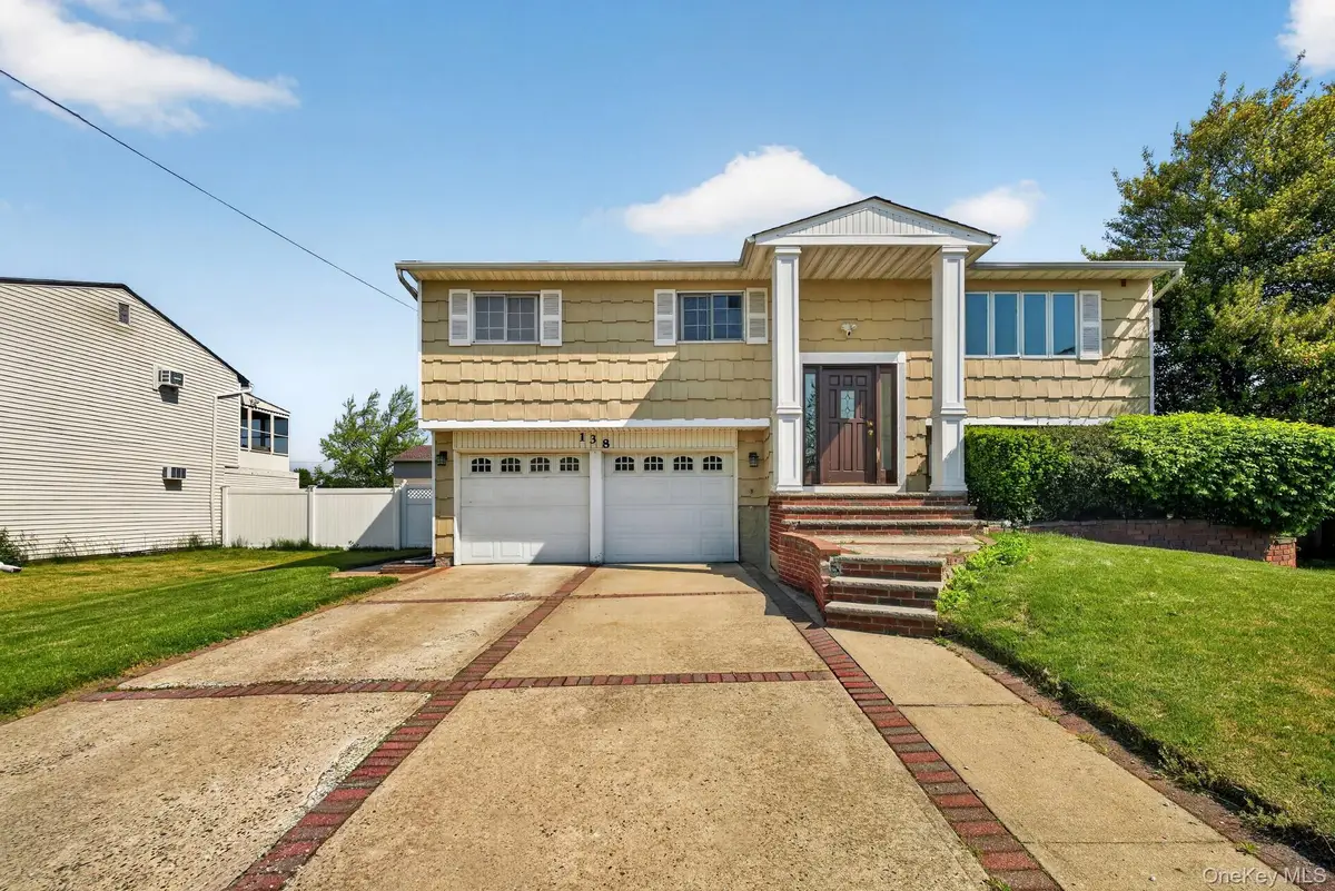 138 Spring Street, Massapequa, NY 11758 - #1