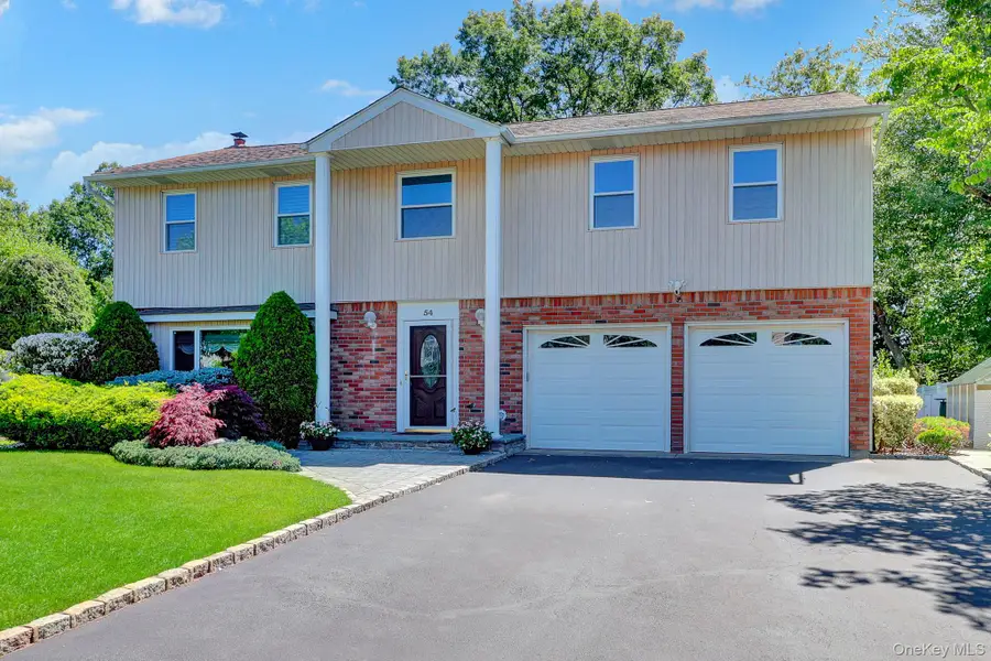 54 Sandy Hollow Drive, Smithtown, NY 11787 - #3