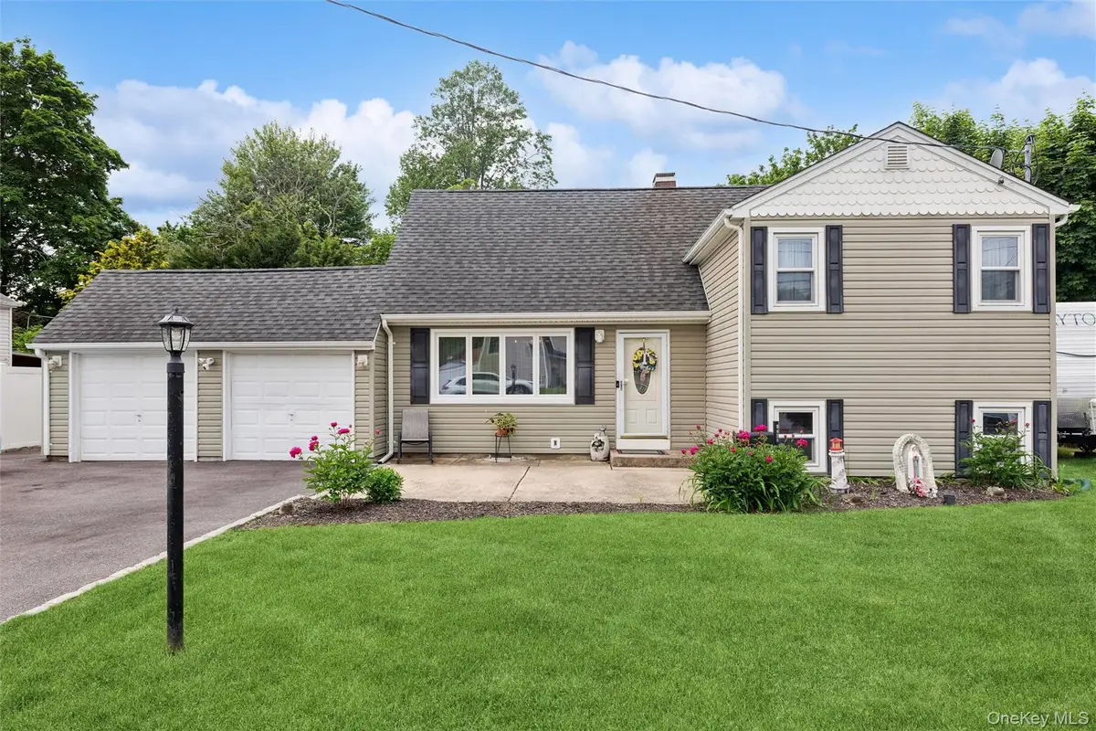 1426 Ackerson Boulevard, Bay Shore, NY 11706 - #1