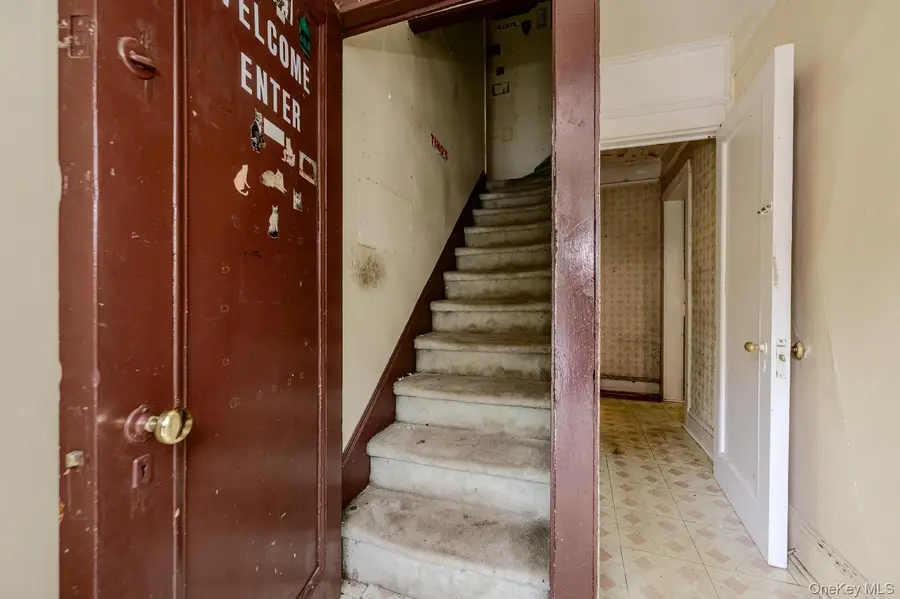 299 Tompkins Avenue, Yonkers, NY 10703 - #2