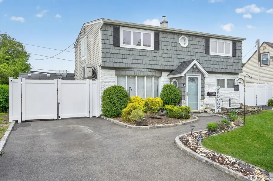 1438 Harding Street, North Bellmore, NY 11710 - #3