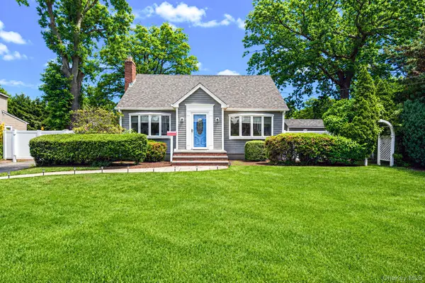 1905 Park Avenue, East Meadow, NY 11554