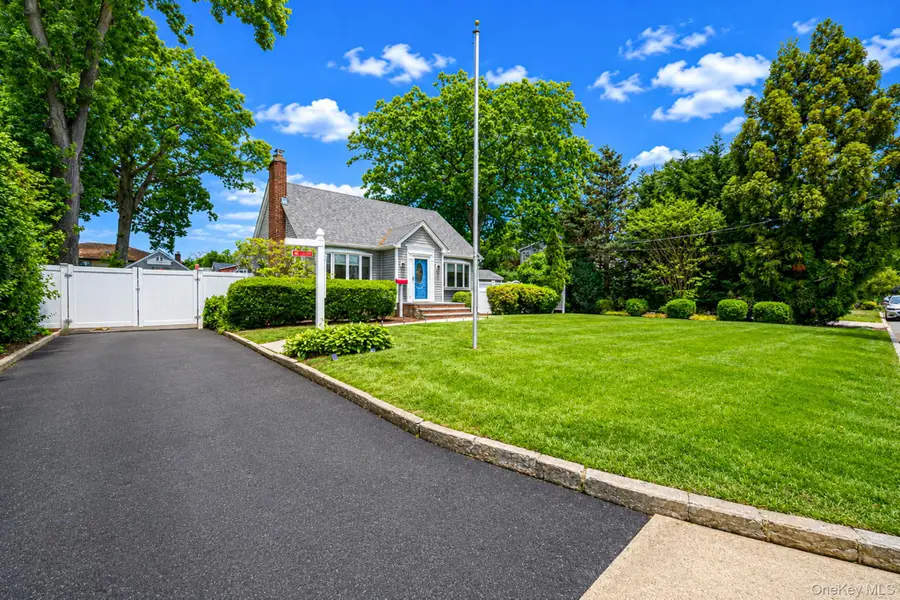 1905 Park Avenue, East Meadow, NY 11554 - #2