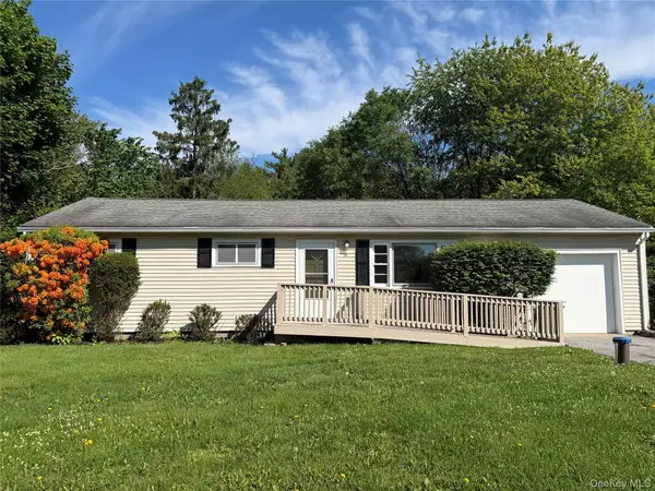 25 Gilbert Drive, Hyde Park, NY 12538