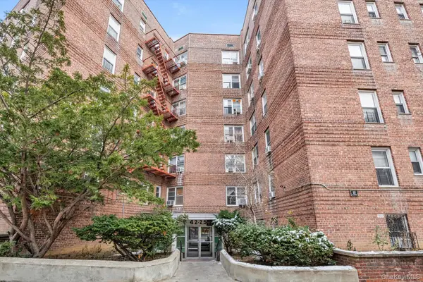 4225 80th Street #3D, Elmhurst, NY 11373