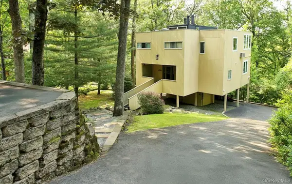 162 Fawn Hill Road, Tuxedo Park, NY 10987