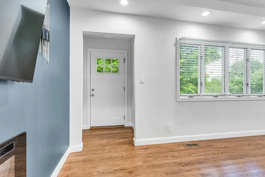 1 Coles, Glen Cove, NY 11542 - #3