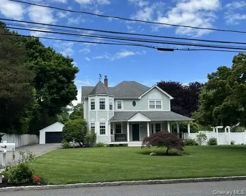 25 Sunny Road, Saint James, NY 11780 - #1