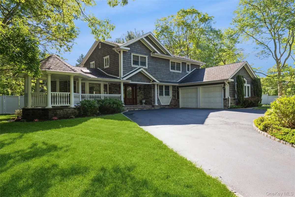 5 Blossom Street, Dix Hills, NY 11746 - #1