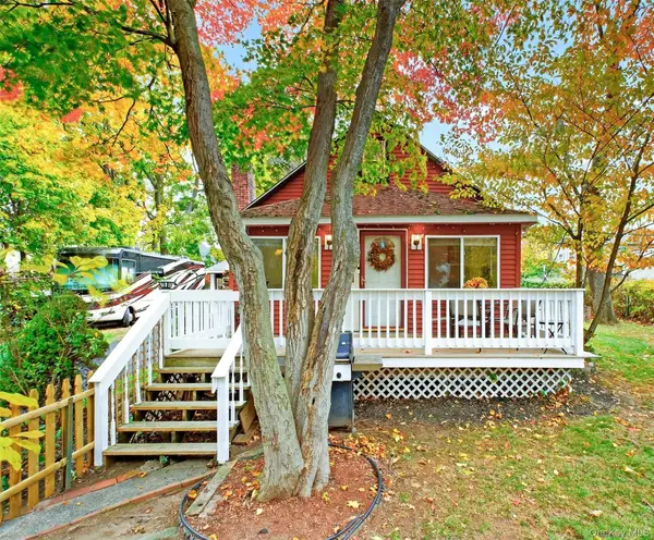 20 Heathcote Road, Carmel, NY 10512
