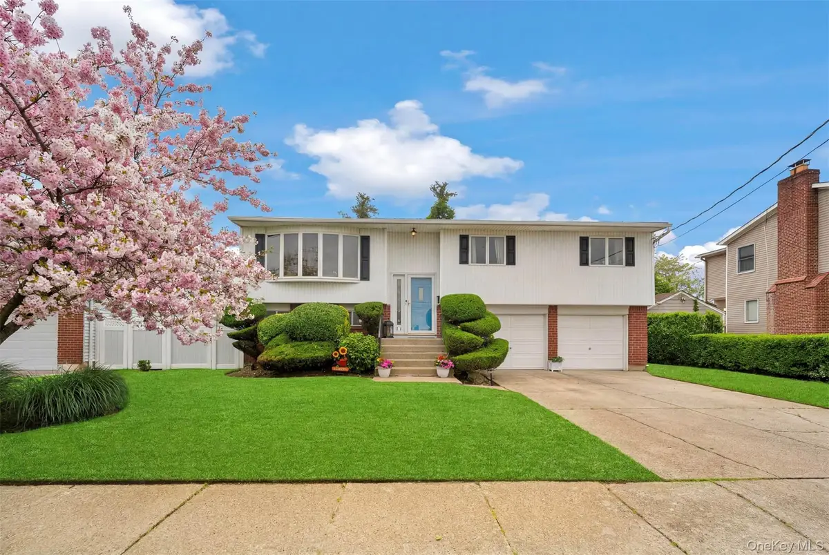 117 Washington Place, Massapequa, NY 11758 - #1