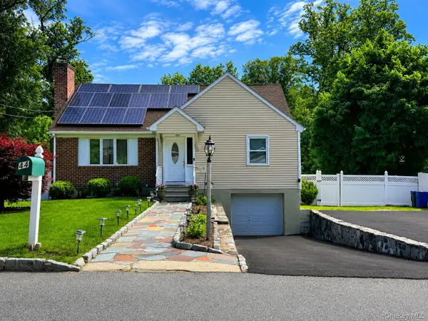 44 Kent Road, White Plains, NY 10603