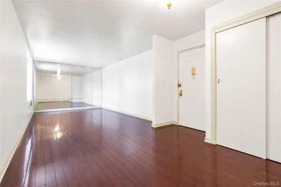 27-05 Parsons Boulevard #6F, Flushing, NY 11354 - #2