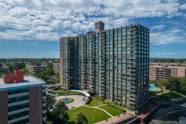 166-25 Powells Cove Boulevard #15J, Beechhurst, NY 11357