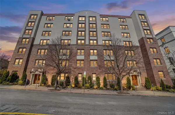 42 Pondfield Road W #4F, Bronxville, NY 10708