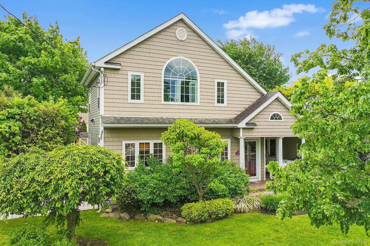 47 Clinton Place, Massapequa, NY 11758 - #1