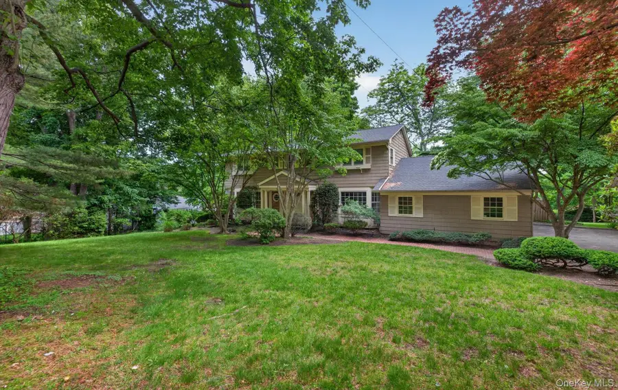 19 Seward Drive, Woodbury, NY 11797 - #3