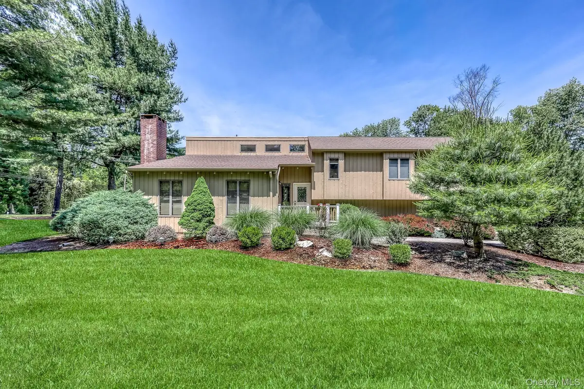 15 Caroll Drive, Suffern, NY 10901 - #1
