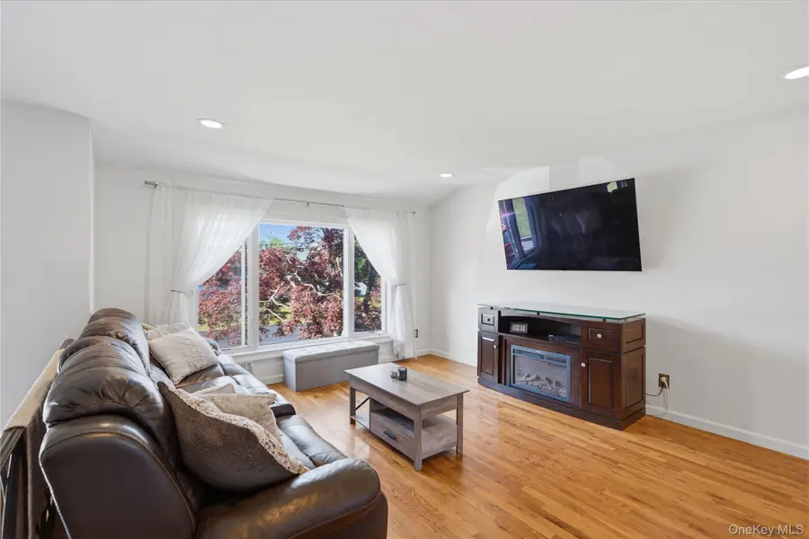 129 Sherman Street, Brentwood, NY 11717 - #2