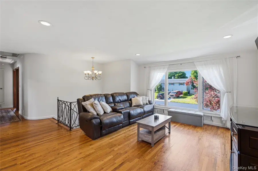 129 Sherman Street, Brentwood, NY 11717 - #3