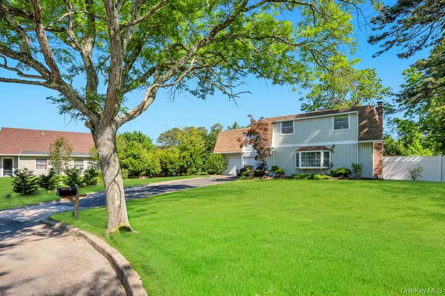 3 Sugar Pine Circle, Medford, NY 11763 - #3