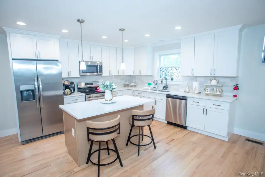 9 Okane Street, Central Islip, NY 11722 - #3