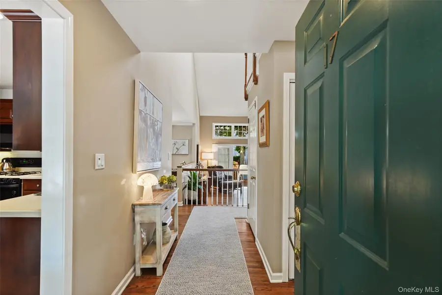17 Cross River Road, Mount Kisco, NY 10549 - #2