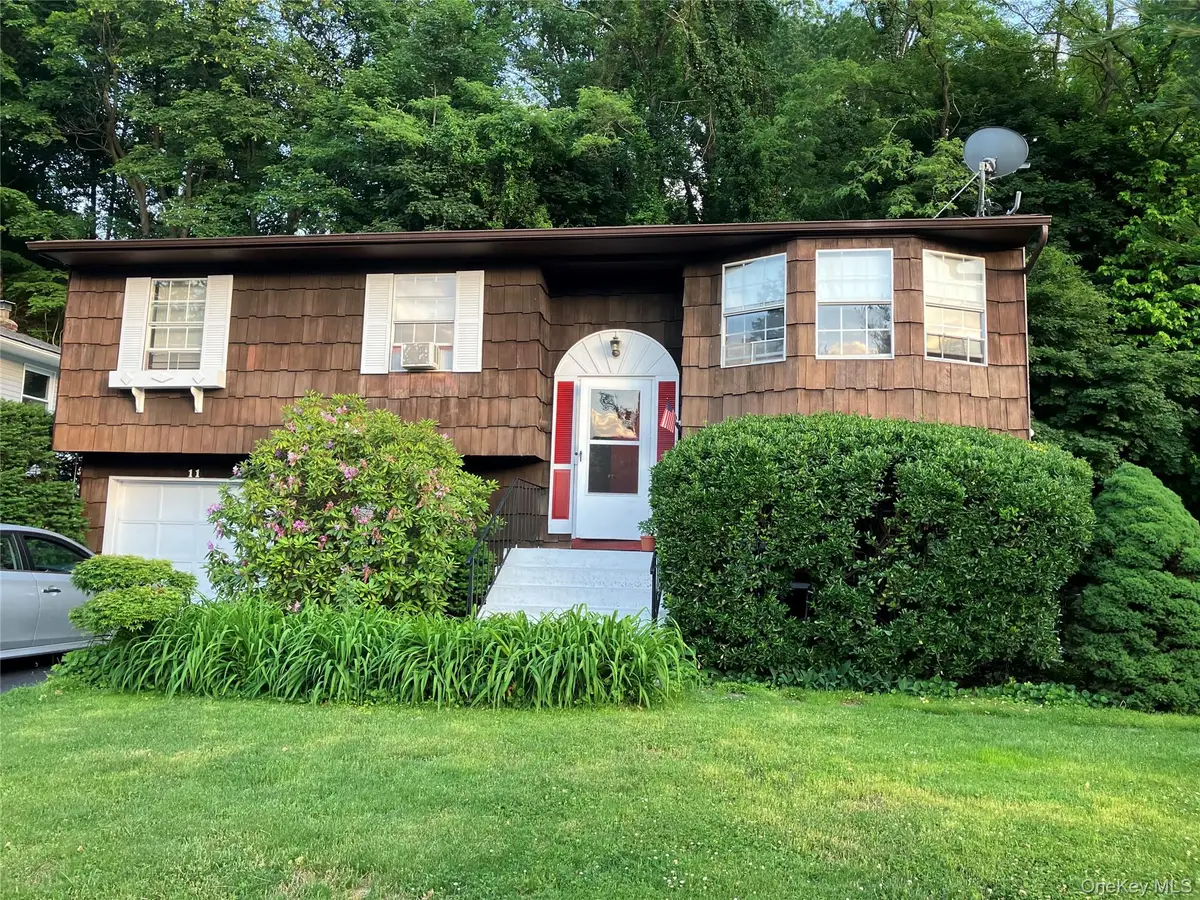 11 Harmony Lane, Glen Cove, NY 11542 - #1