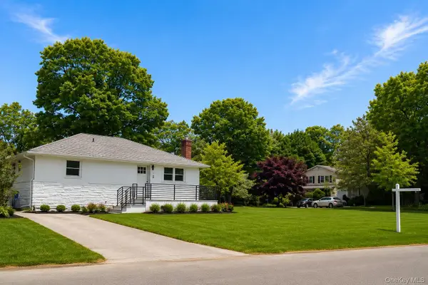 18 Merrick Road, Shirley, NY 11967