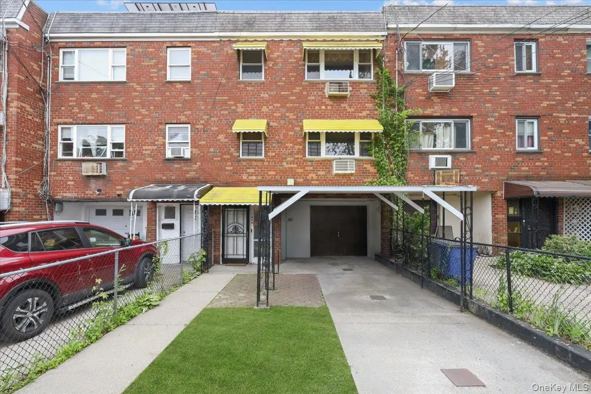 1964 Burke Avenue, Bronx, NY 10469 - #1