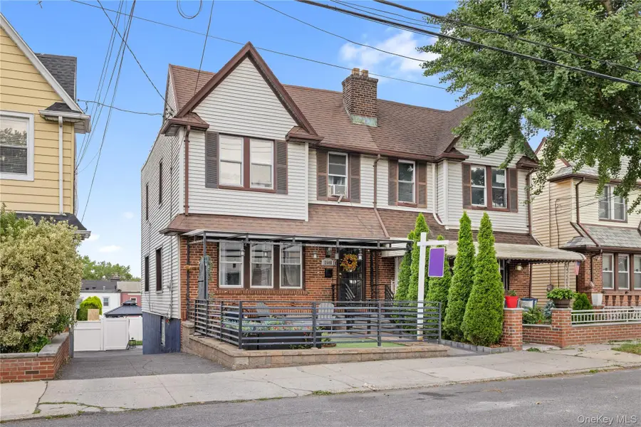 2548 Woodhull Avenue, Bronx, NY 10469 - #2