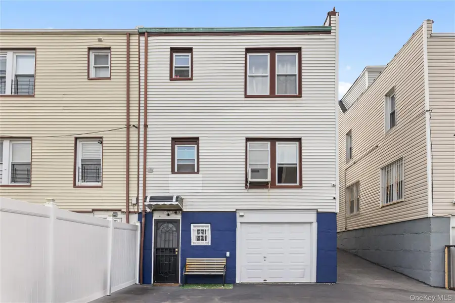 2548 Woodhull Avenue, Bronx, NY 10469 - #3