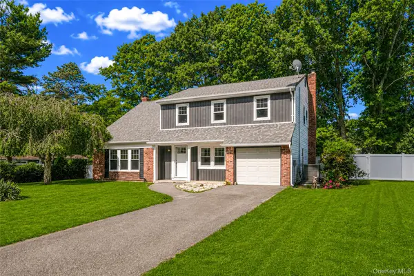 4 Summercress Lane, Coram, NY 11727