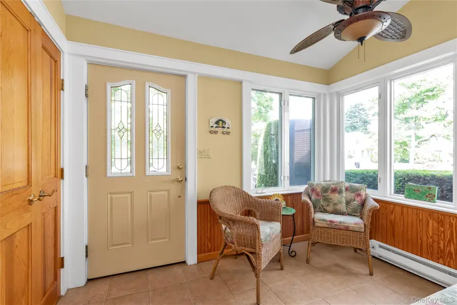 57 Malden Avenue, Lynbrook, NY 11563 - #3