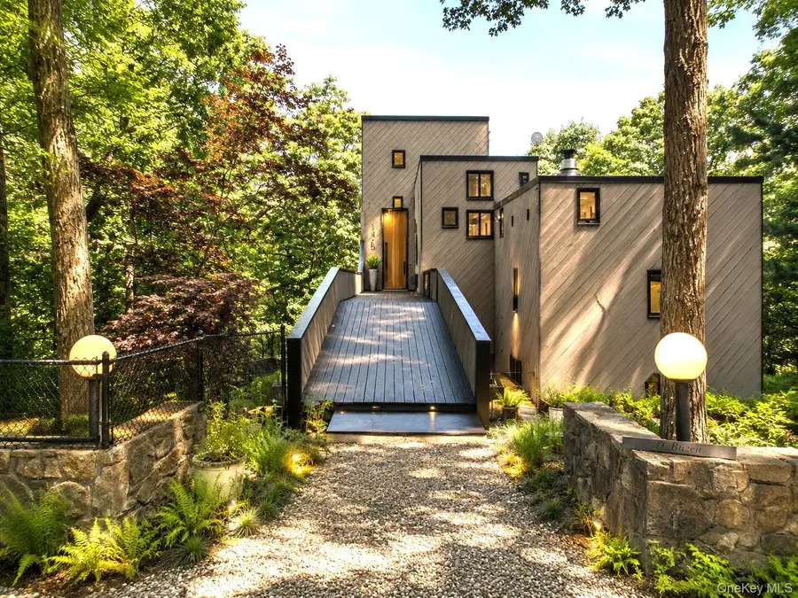 8 Cliff Court, Carmel, NY 10512 - #3