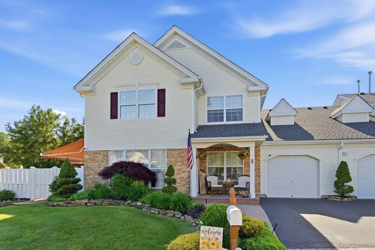 1 Robert Lane, Middle Island, NY 11953 - #1