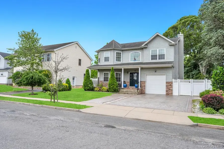 14 Kent Road, Valley Stream, NY 11580 - #2