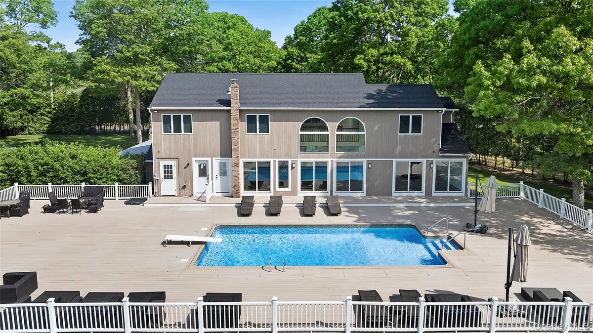 133 Old Country Road, East Quogue, NY 11942 - #1