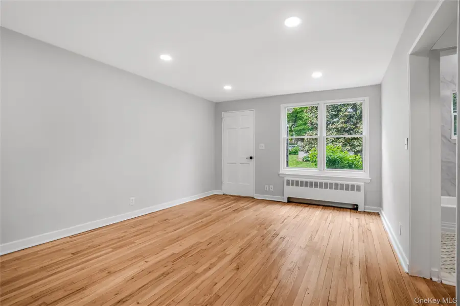 16 Glen Keith Road #L, Glen Cove, NY 11542 - #3